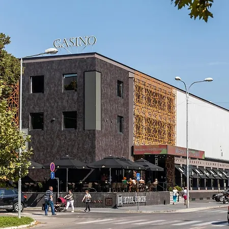 Lara Апартаменты